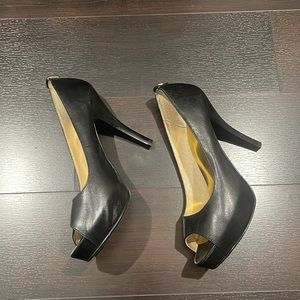 Classic and Sexy Michael / Michael Kors Black Platform Peep-toe Heels